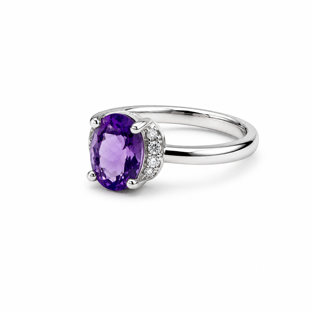 Amethyst Solitaire Sterling Silver Ring in 925 sterling silver - photo 4 of 4