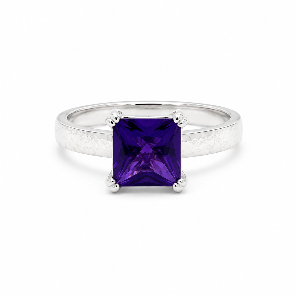 Amethyst Solitaire Sterling Silver Ring in 925 sterling silver - photo 2 of 4