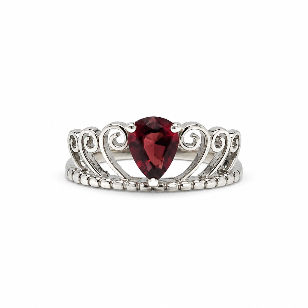 Garnet Vintage Sterling Silver Ring in 925 sterling silver - photo 1 of 2