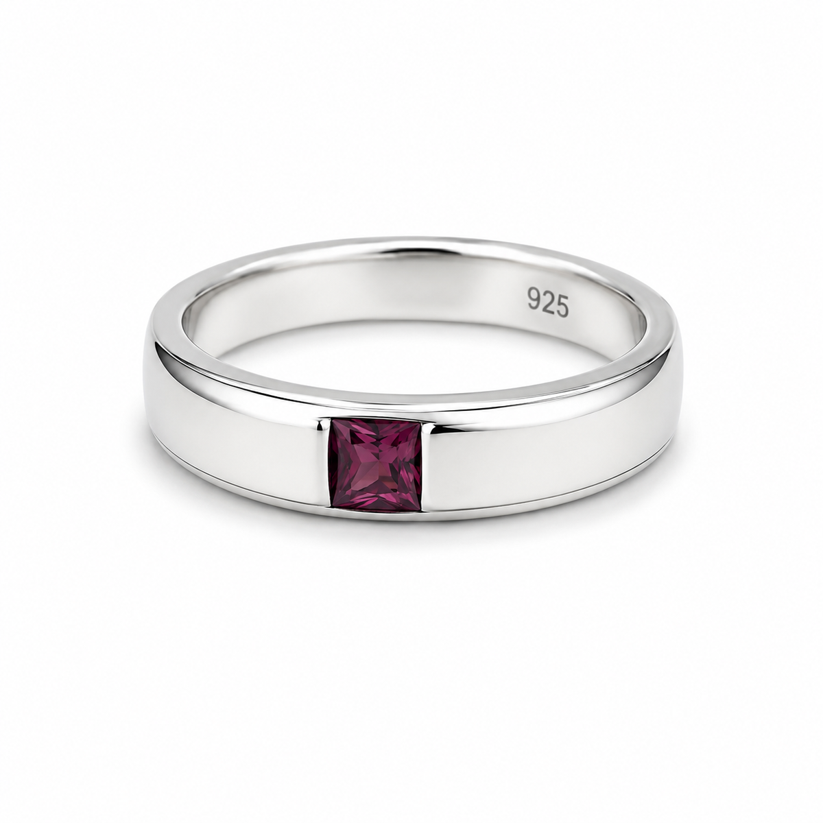 Garnet Solitaire Sterling Silver Ring in 925 sterling silver - photo 4 of 4