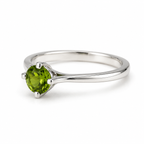 Peridot Solitaire Sterling Silver Ring in 925 sterling silver - photo 4 of 4