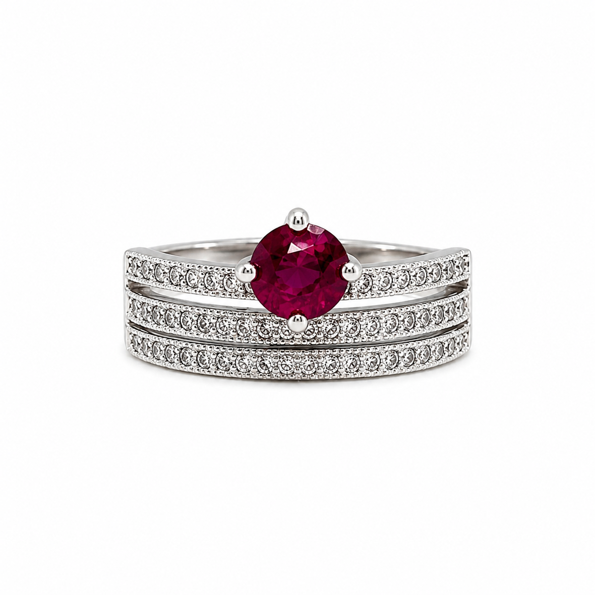 Garnet Vintage Sterling Silver Ring in 925 sterling silver - photo 1 of 3