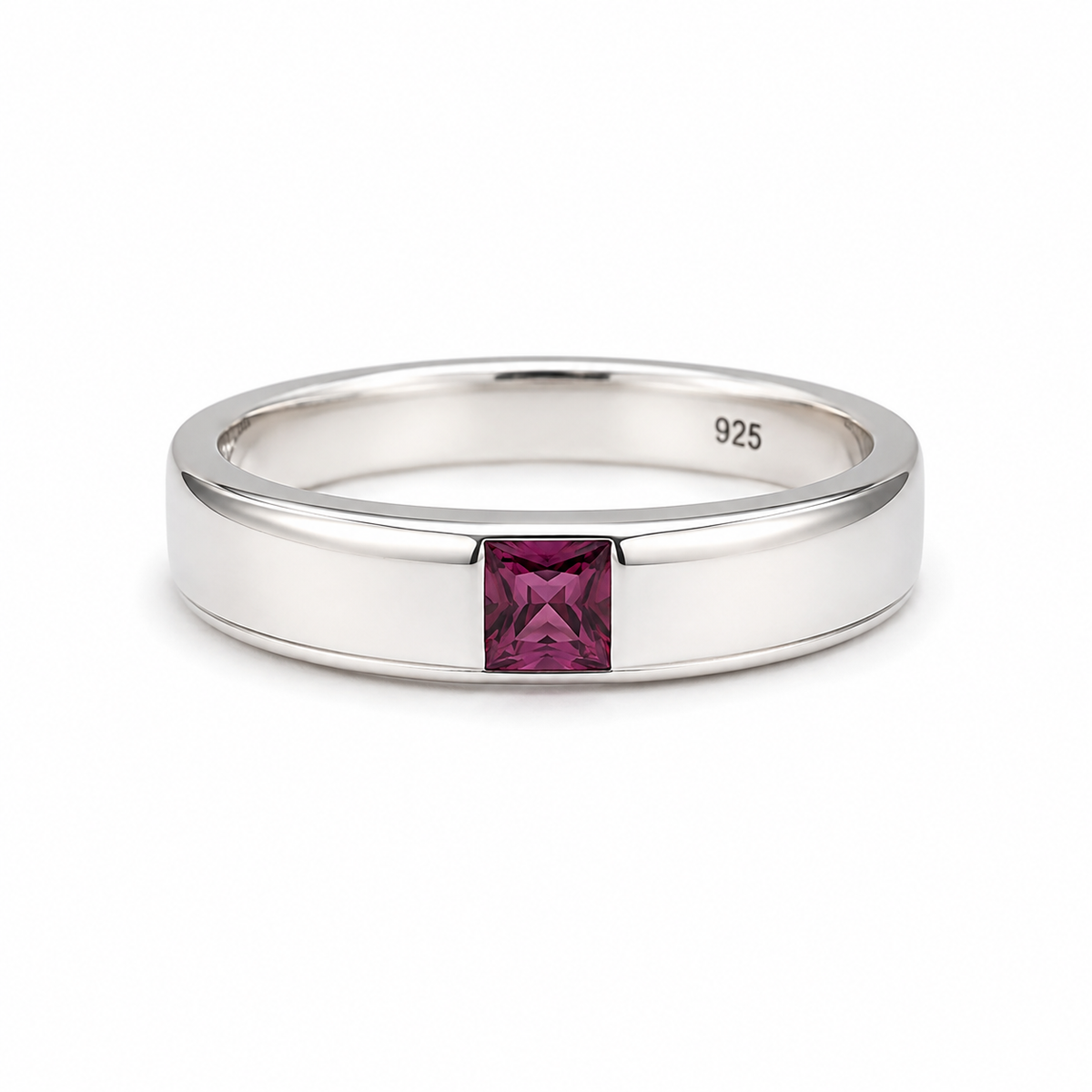Garnet Solitaire Sterling Silver Ring in 925 sterling silver - photo 1 of 4