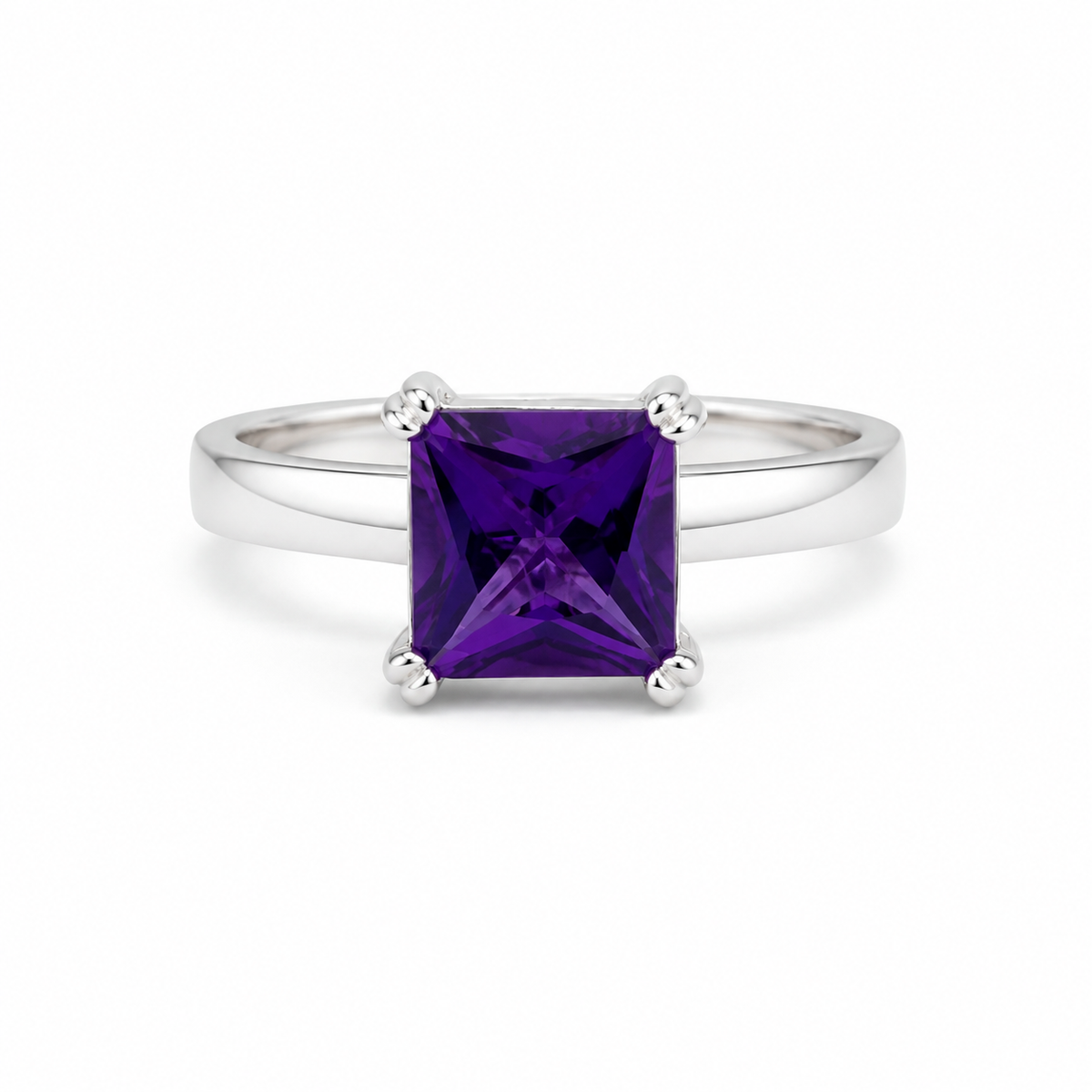 Amethyst Solitaire Sterling Silver Ring in 925 sterling silver - photo 1 of 4