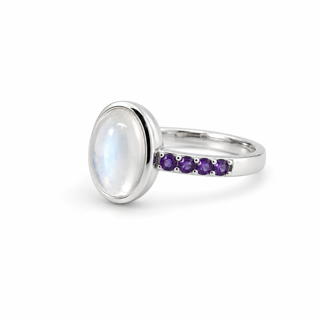 Moonstone Solitaire Sterling Silver Ring in 925 sterling silver - photo 4 of 4